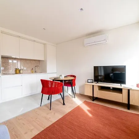 Pardal 1b - Luxury Studio In Alcantara With Parking Nearby Lisbon